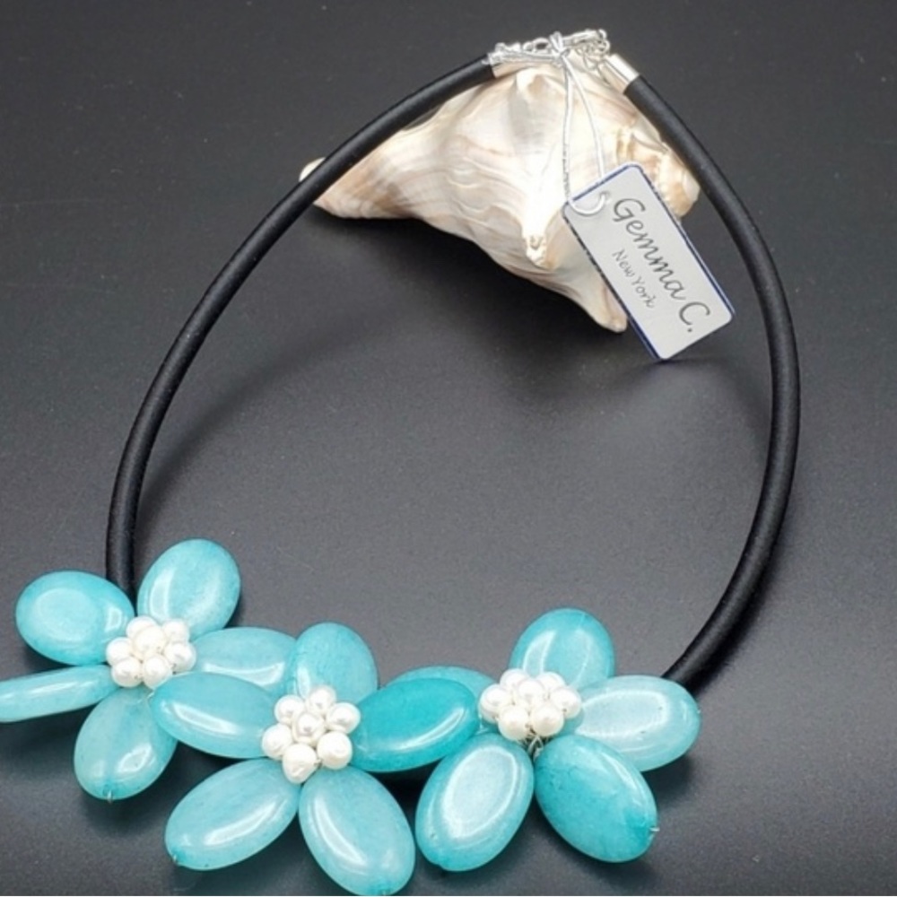 Gemma C. Flowers Necklace Freshwater Pearls New York